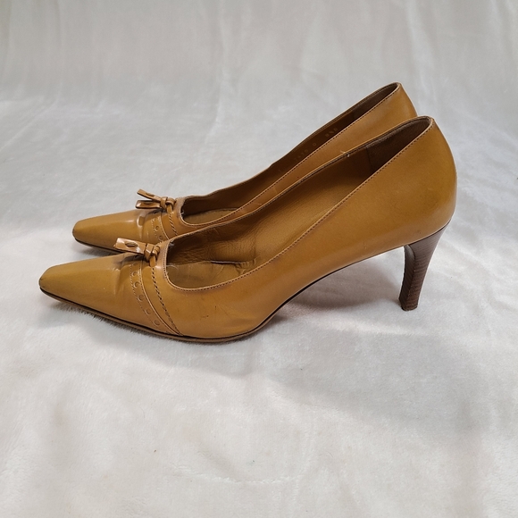 Gucci Tan Leather Pumps Size 8.5 - Picture 1 of 12